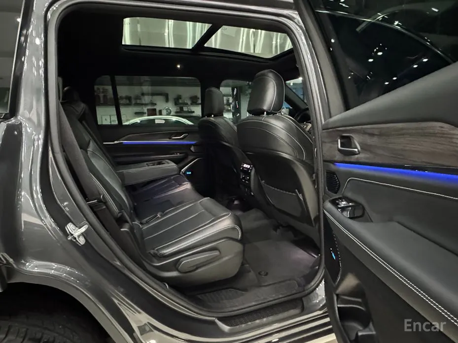 Фото 15 - Jeep Cherokee