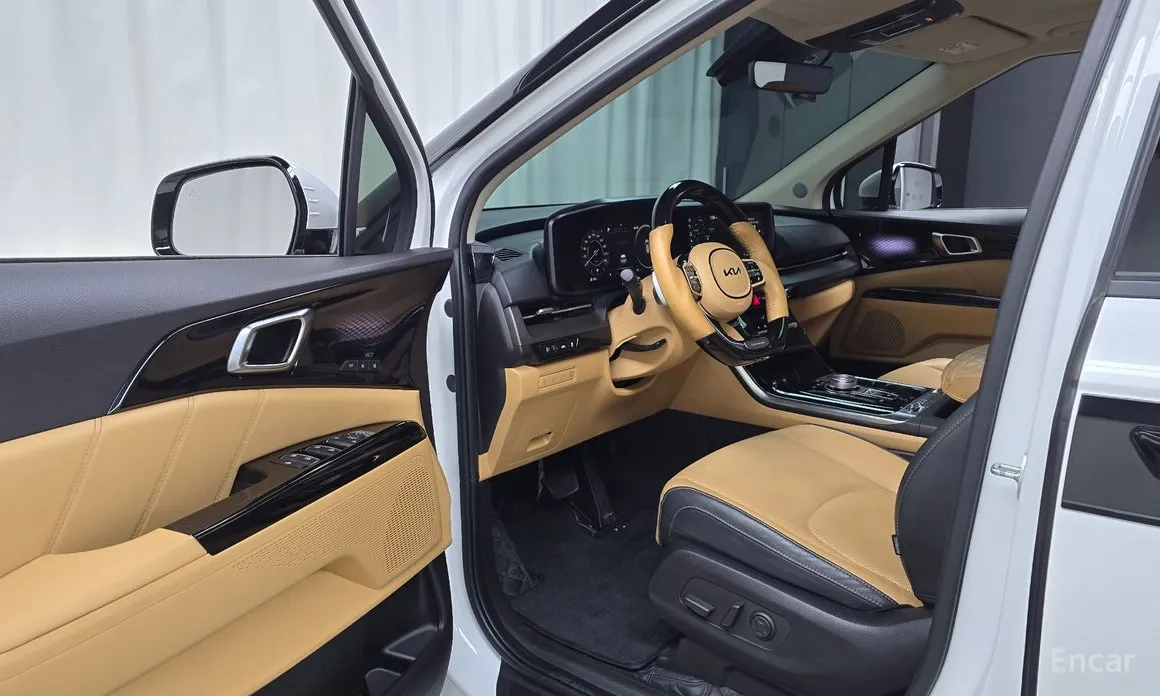 Фото 11 - Kia Carnival