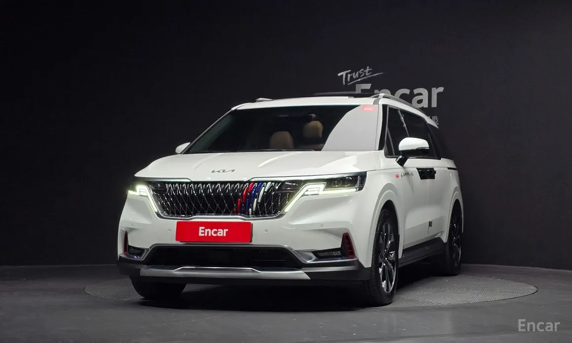 Фото 3 - Kia Carnival