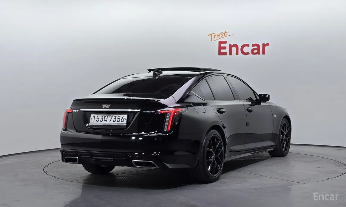 Фото 2 - Cadillac CT5