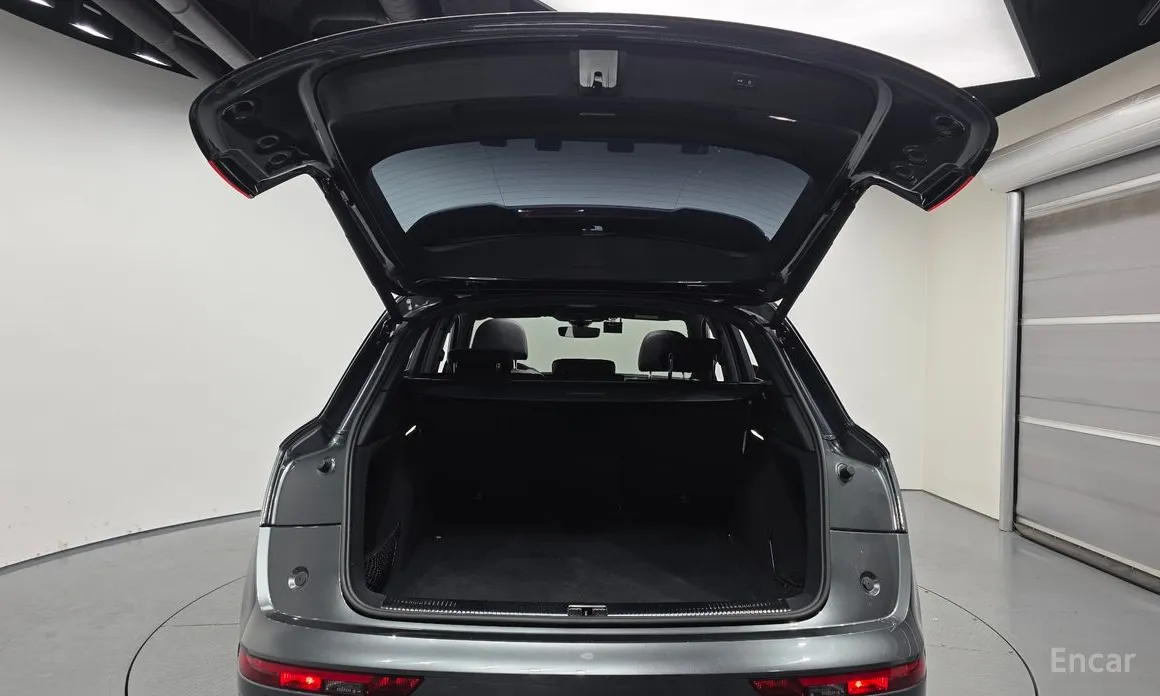 Фото 20 - Audi Q5