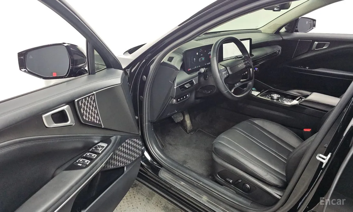 Фото 10 - Kia K8