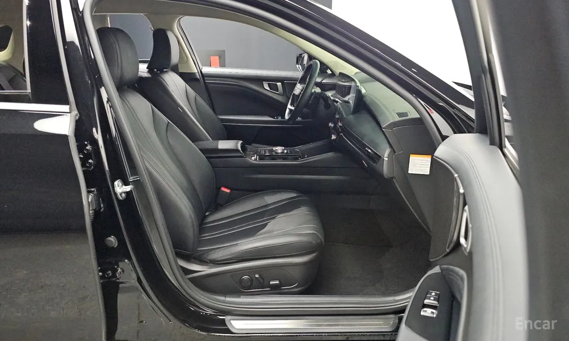 Фото 13 - Kia K8