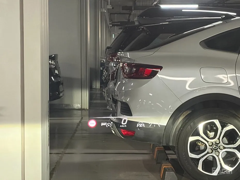 Фото 16 - Mercedes-Benz S-Class