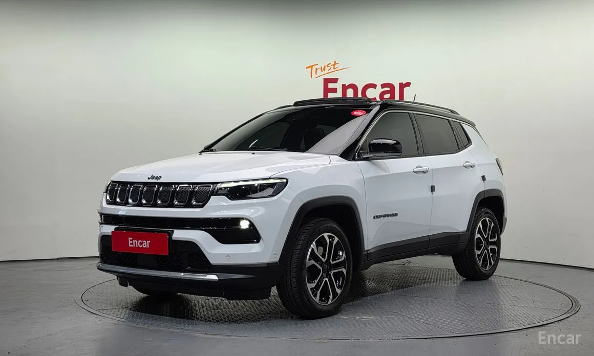 Фото 1 - Jeep Compass