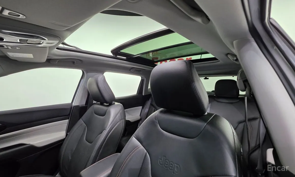 Фото 11 - Jeep Compass