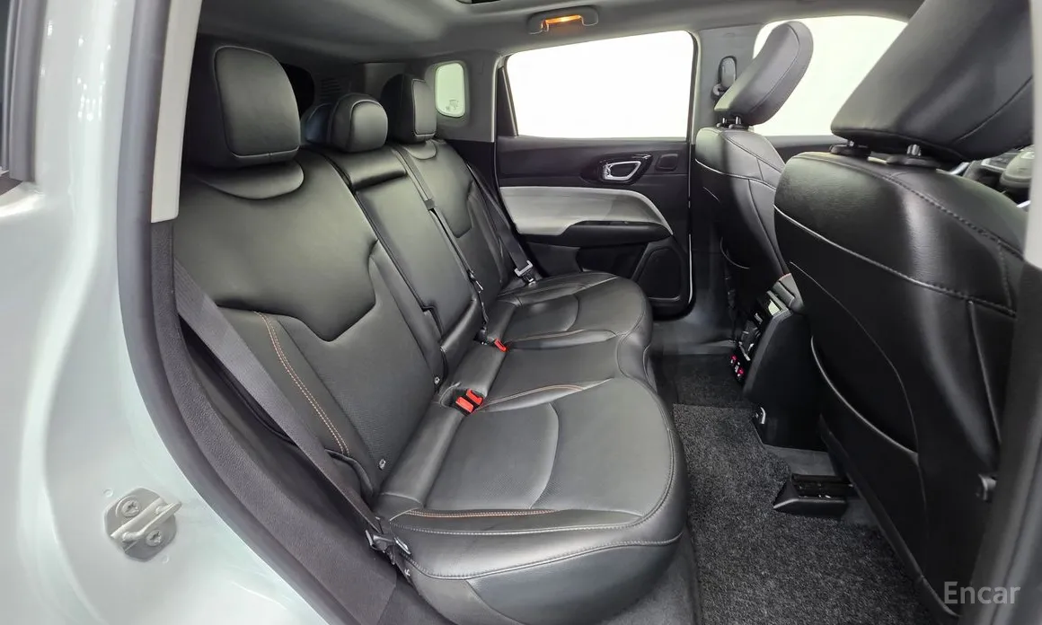 Фото 19 - Jeep Compass