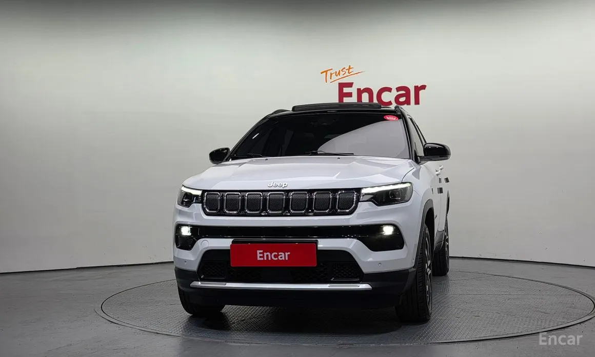 Фото 3 - Jeep Compass