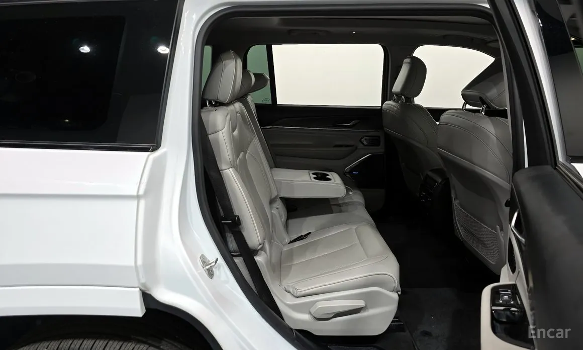 Фото 12 - Jeep Cherokee