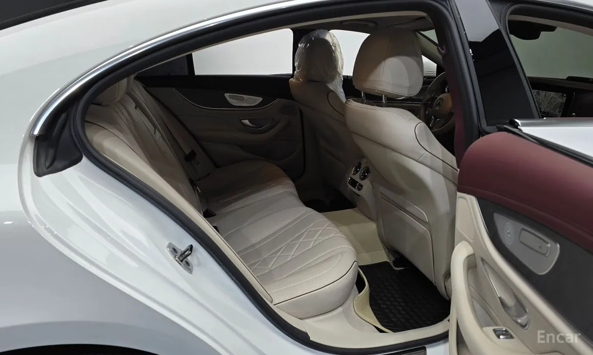 Фото 12 - Mercedes-Benz CLS-Class