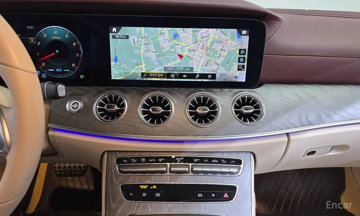 Фото 14 - Mercedes-Benz CLS-Class