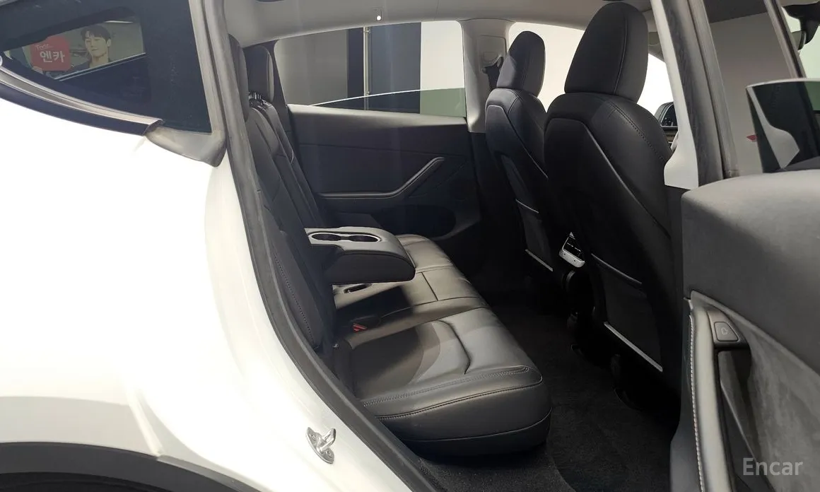 Фото 12 - Tesla Model Y