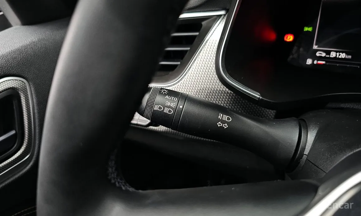 Фото 17 - Renault XM3