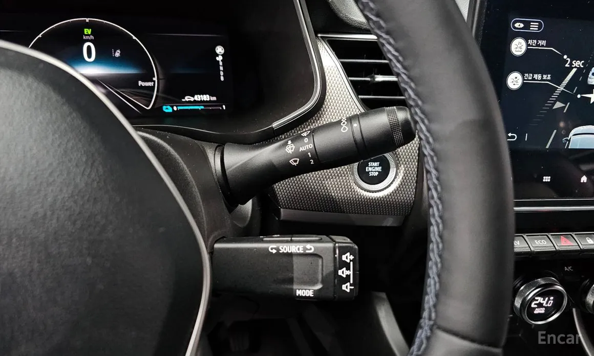 Фото 18 - Renault XM3