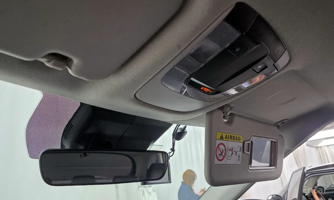 Фото 17 - Kia Seltos