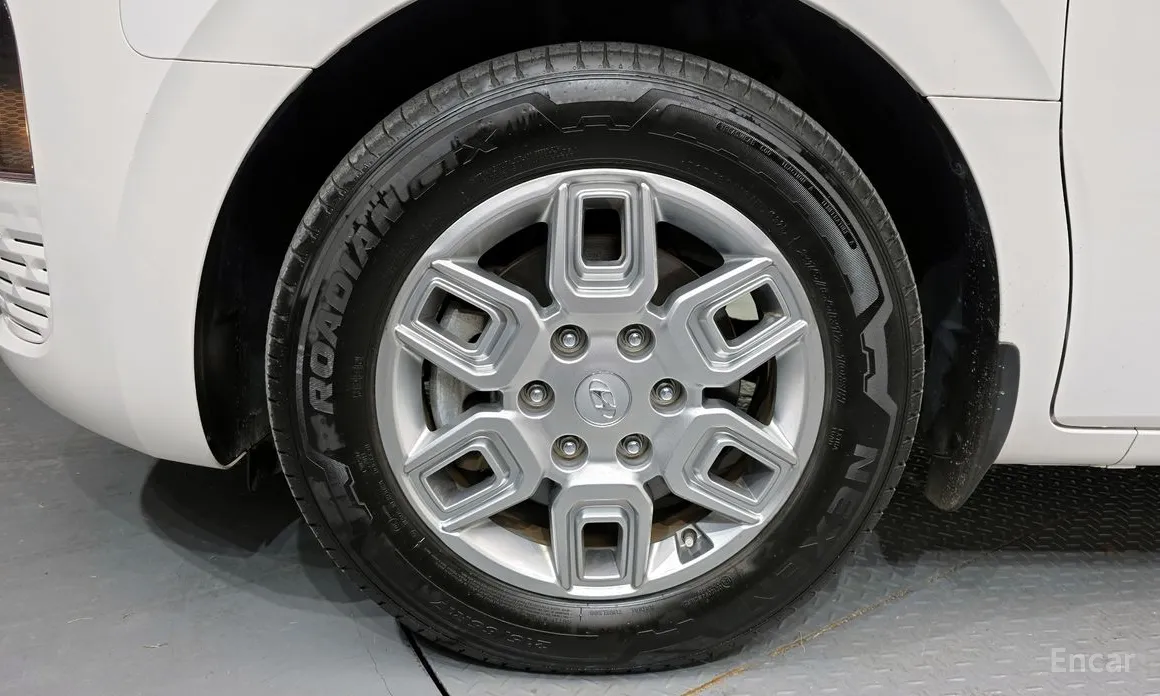 Фото 5 - Hyundai Staria