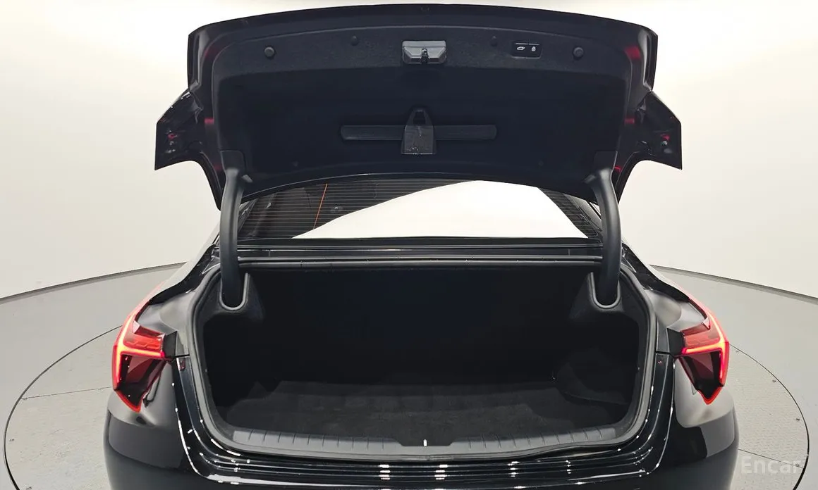 Фото 20 - Kia K8