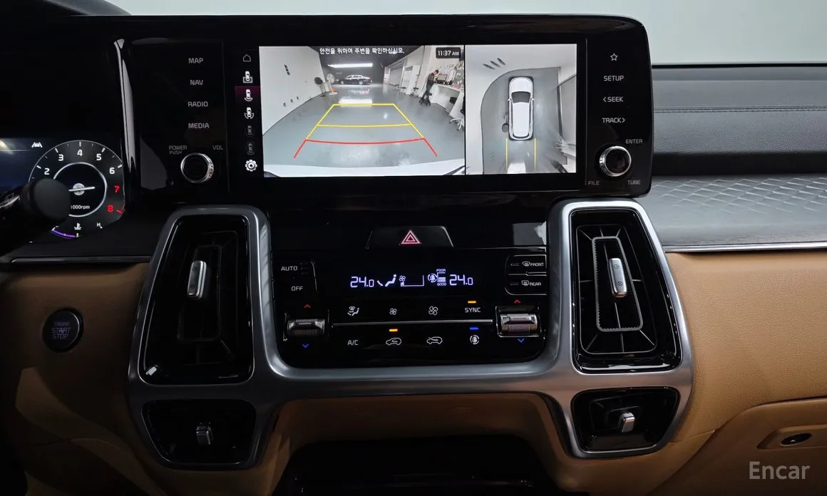 Фото 14 - Kia Sorento