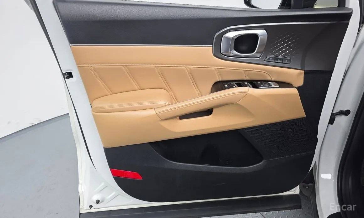 Фото 16 - Kia Sorento