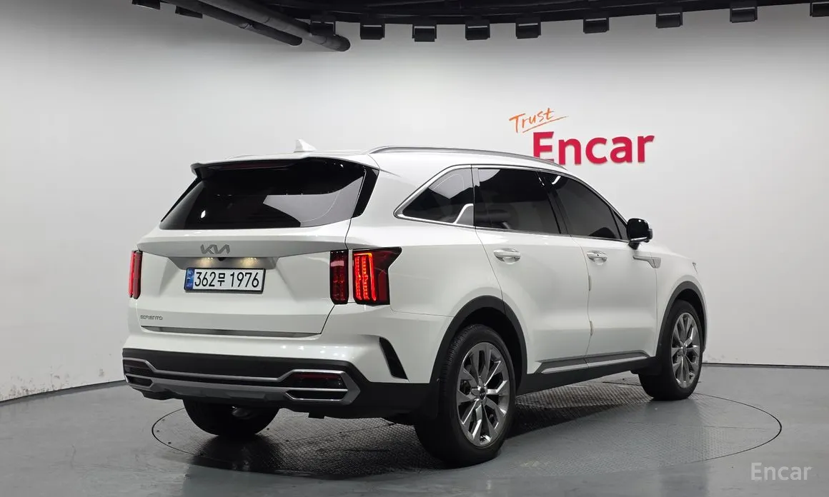 Фото 2 - Kia Sorento