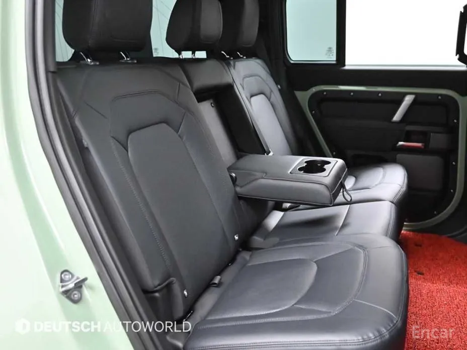 Фото 12 - Land Rover Defender