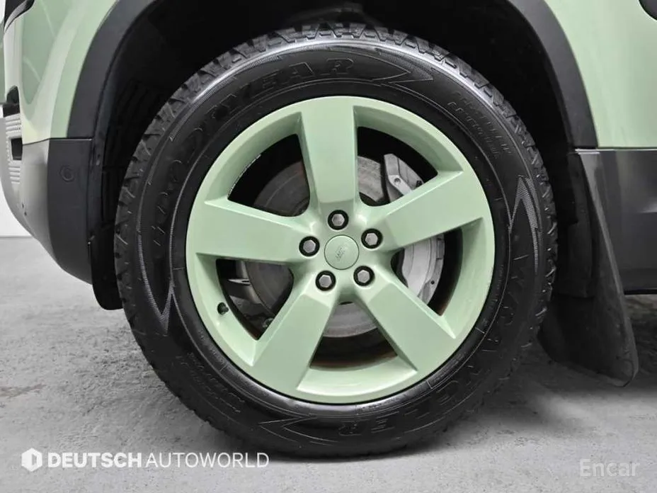 Фото 5 - Land Rover Defender