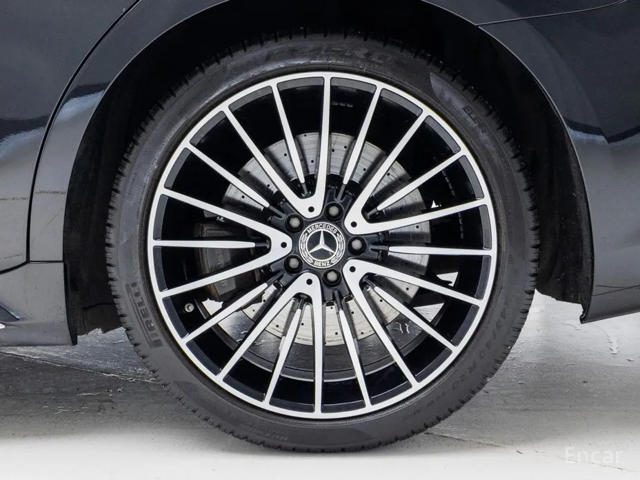 Фото 5 - Mercedes-Benz S-Class