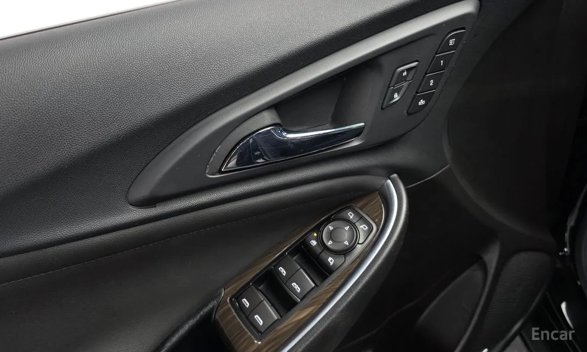 Фото 18 - Chevrolet Malibu