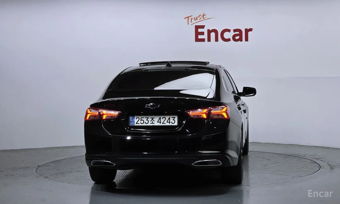 Фото 4 - Chevrolet Malibu