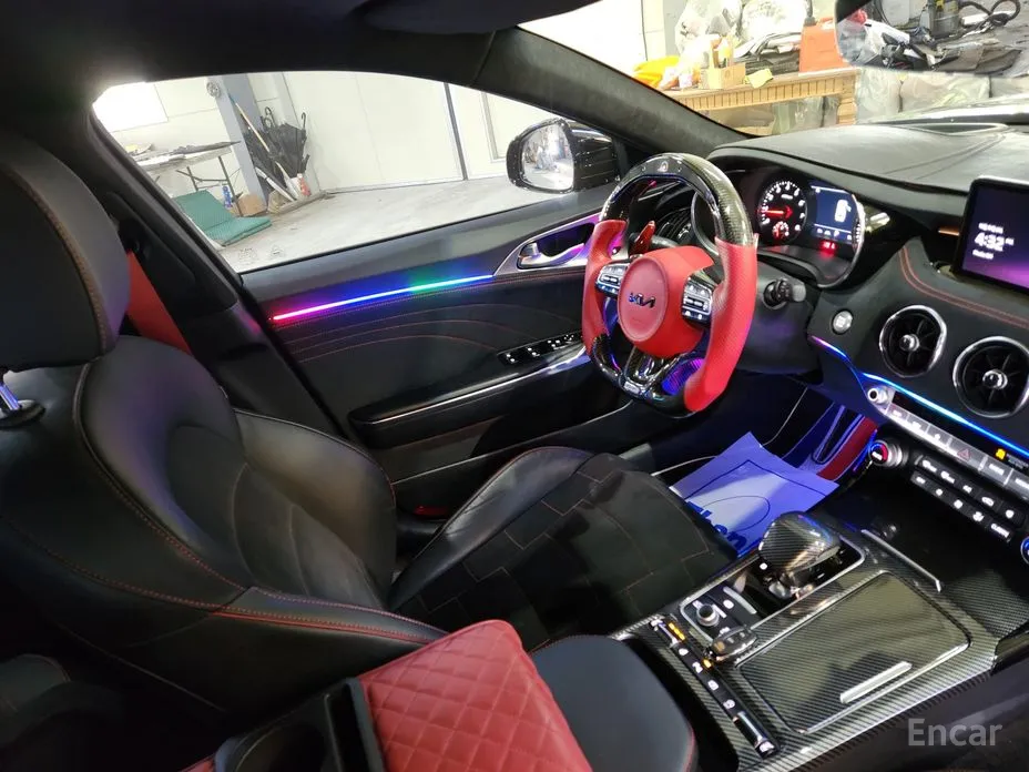 Фото 15 - Kia Stinger