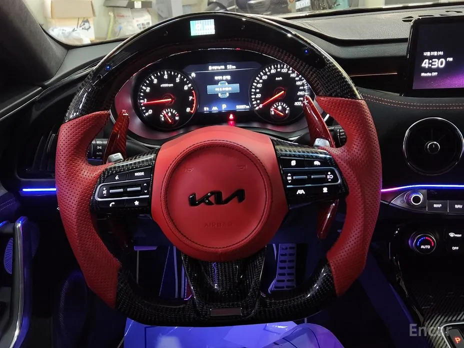 Фото 19 - Kia Stinger