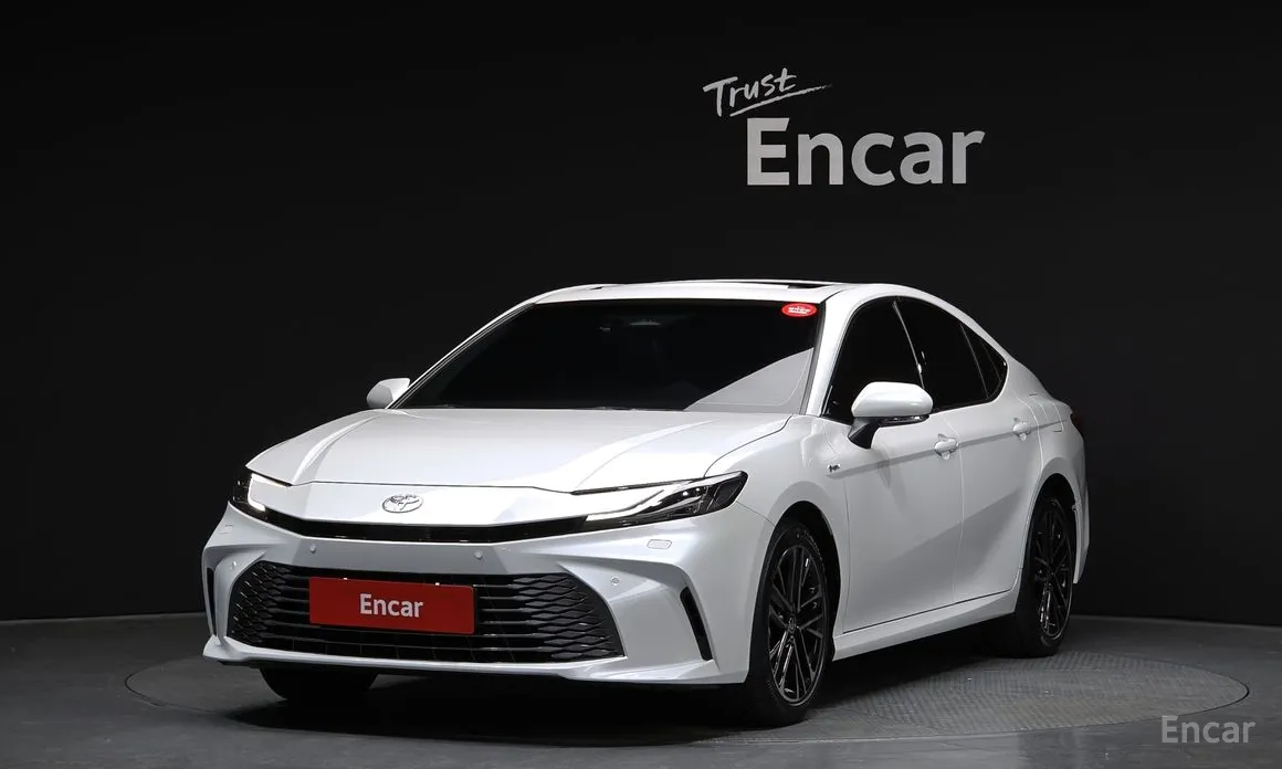 Фото 1 - Toyota Camry