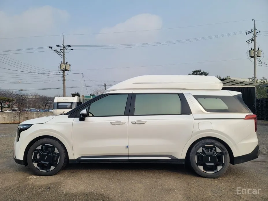 Фото 1 - Kia Carnival