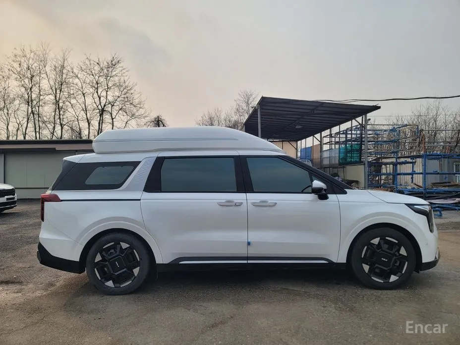 Фото 2 - Kia Carnival