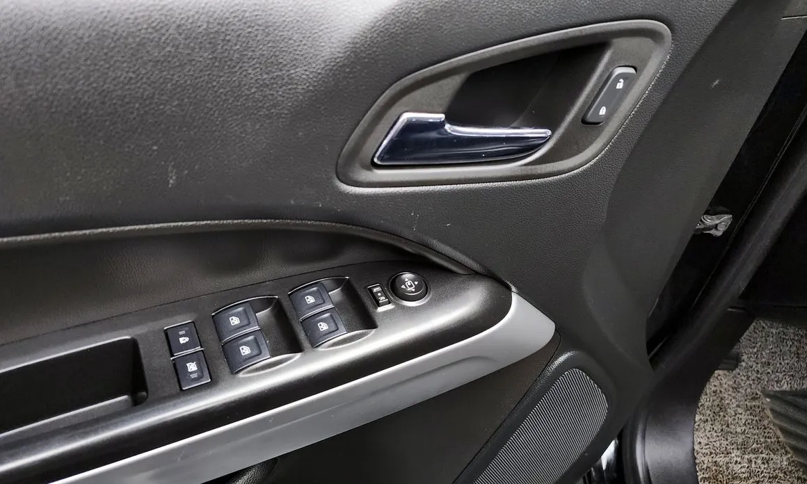 Фото 17 - Chevrolet Colorado