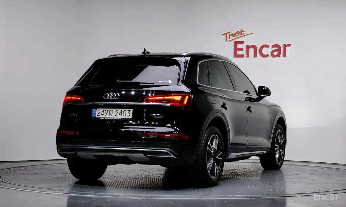 Фото 2 - Audi Q5