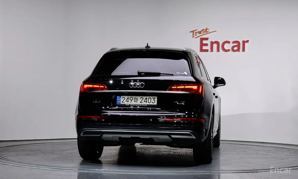 Фото 4 - Audi Q5