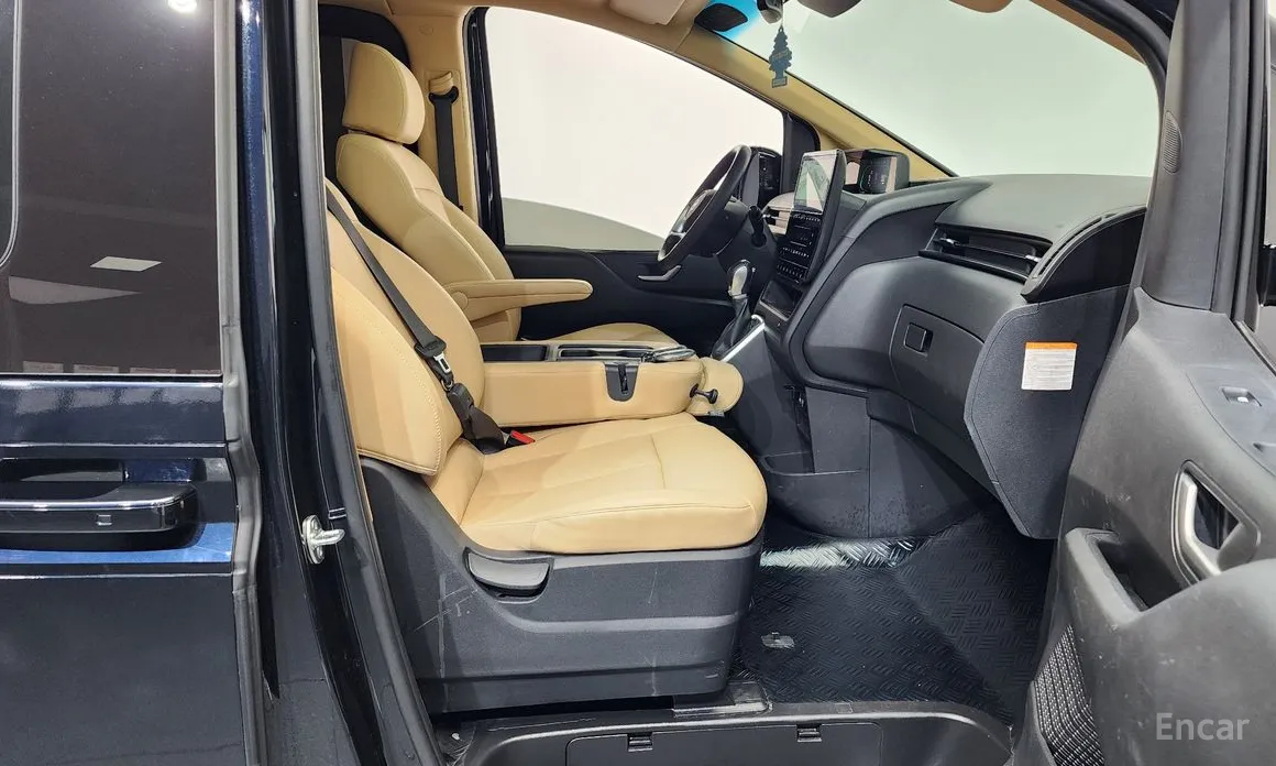 Фото 11 - Hyundai Staria