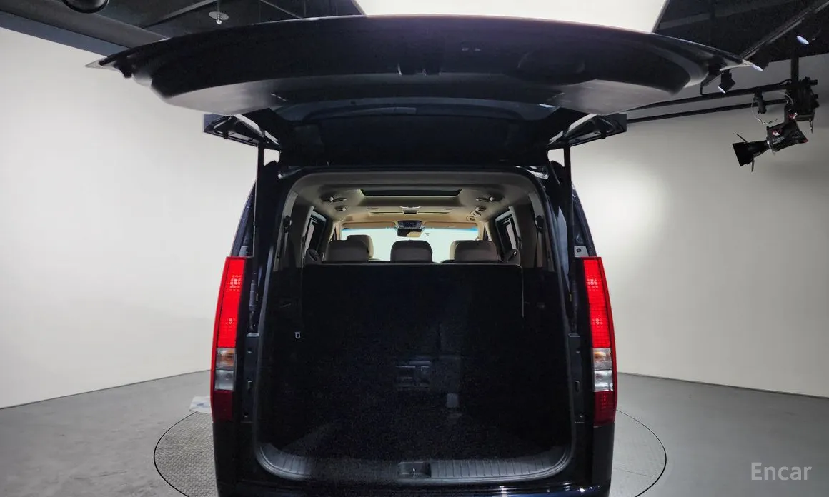 Фото 20 - Hyundai Staria