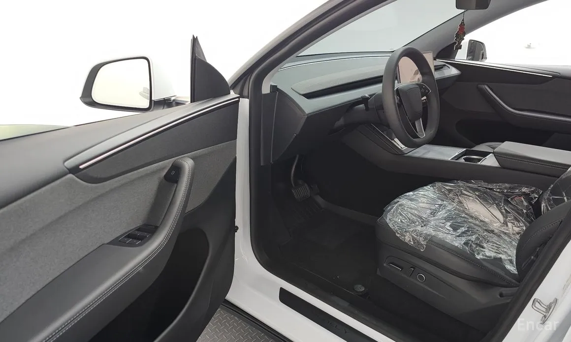 Фото 10 - Tesla Model Y