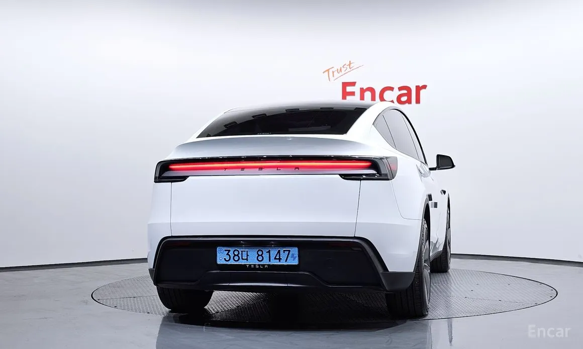 Фото 4 - Tesla Model Y