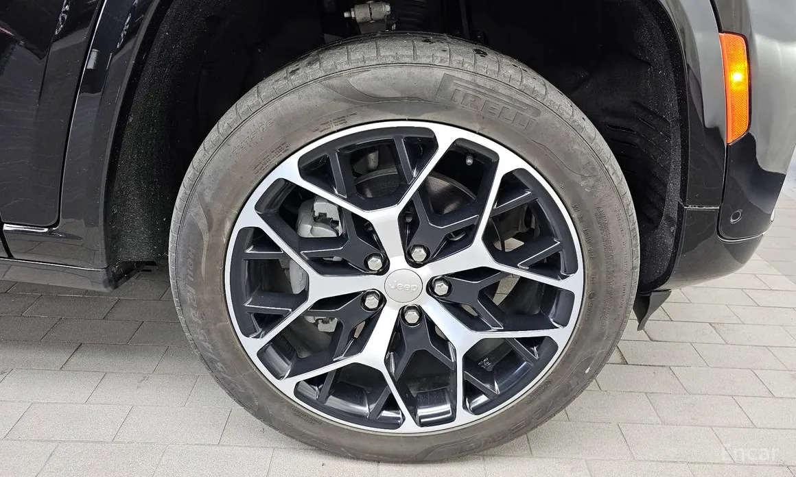 Фото 5 - Jeep Cherokee