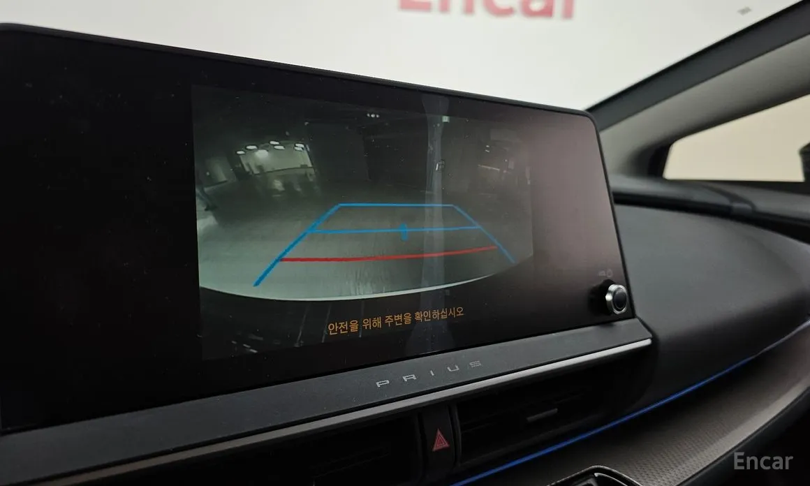 Фото 15 - Toyota Prius