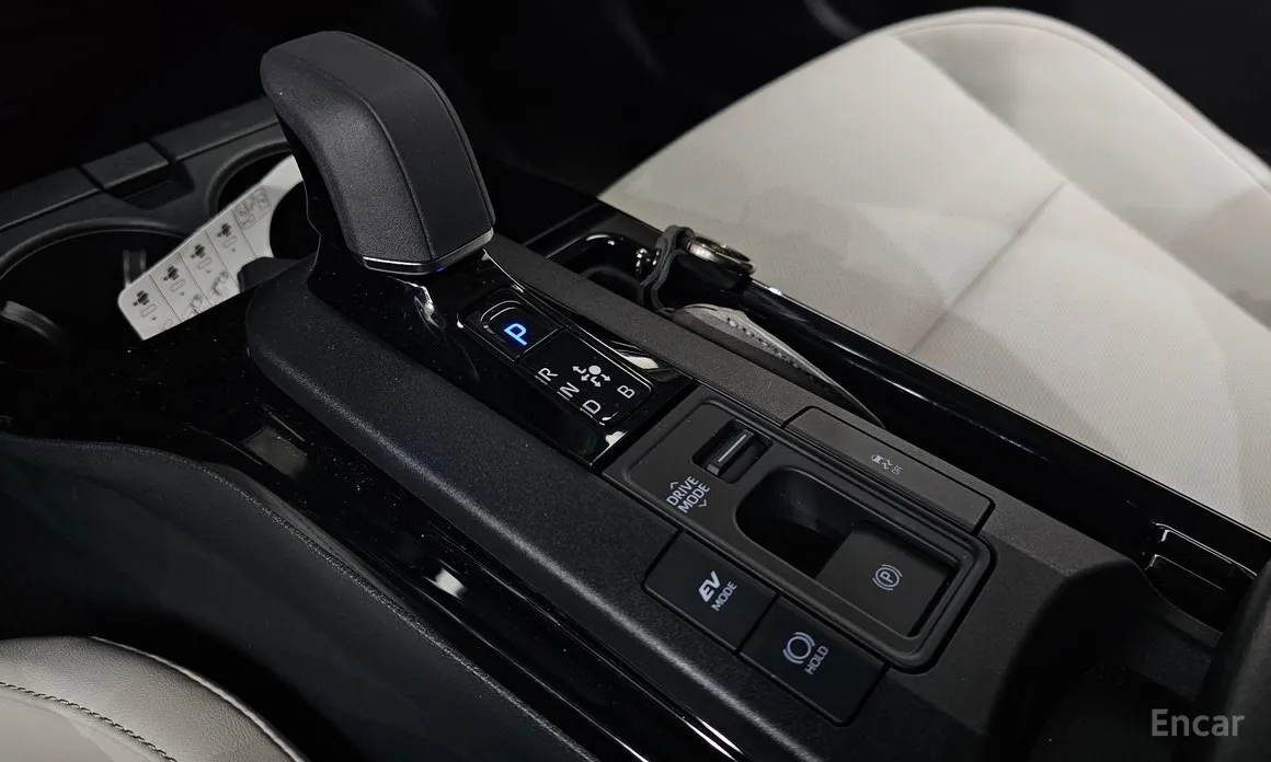 Фото 9 - Toyota Prius