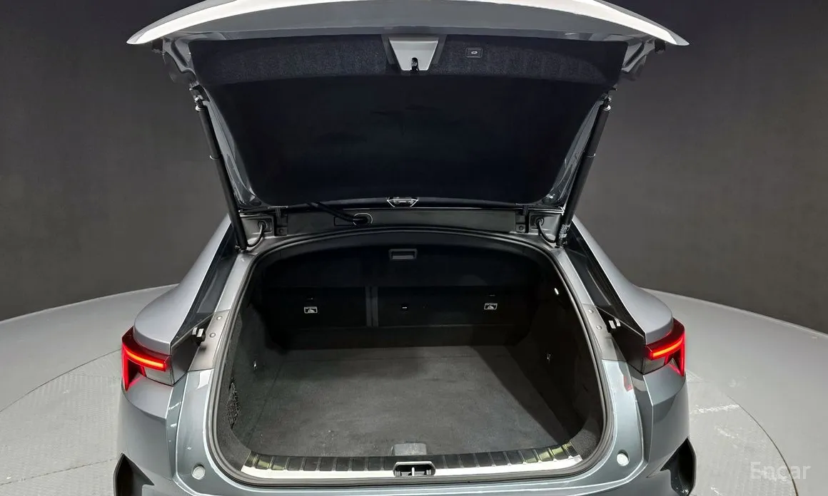 Фото 20 - Polestar 4