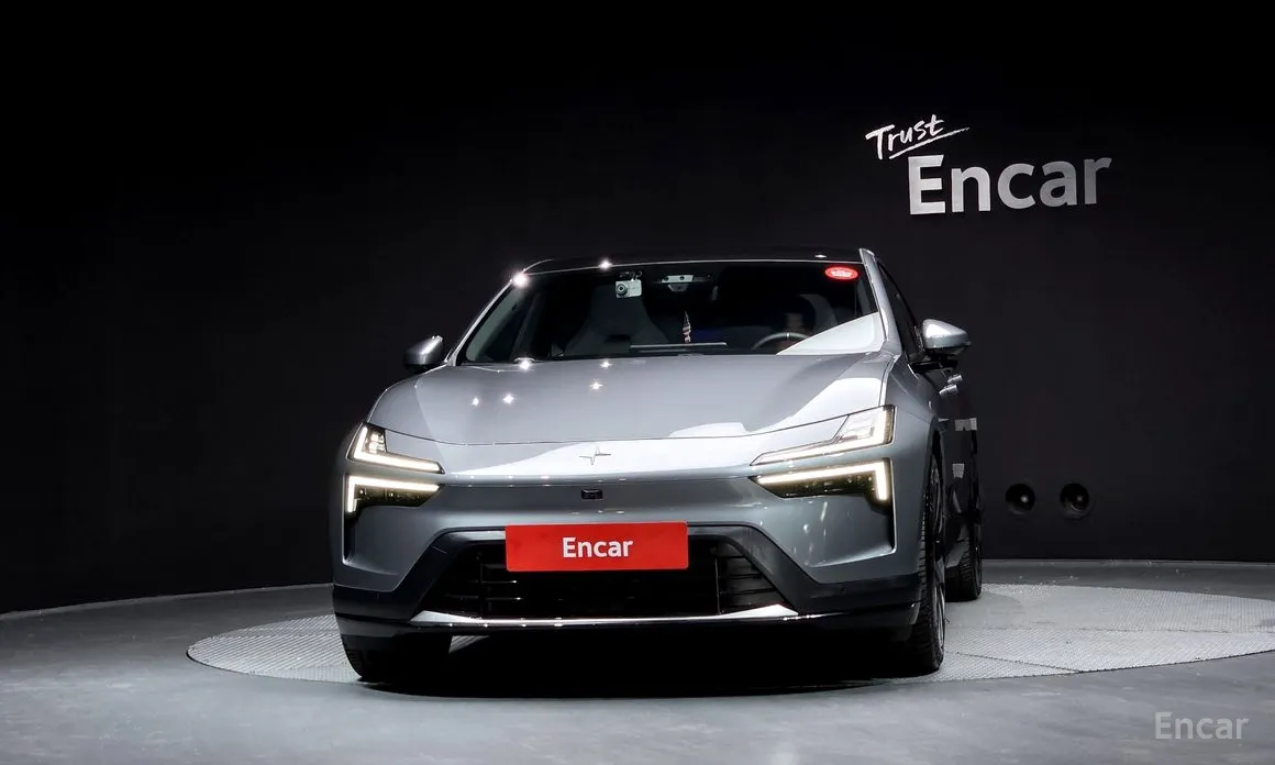 Фото 3 - Polestar 4