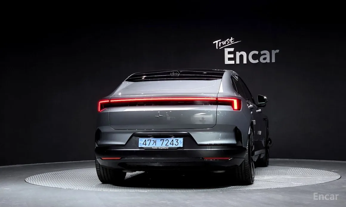 Фото 4 - Polestar 4