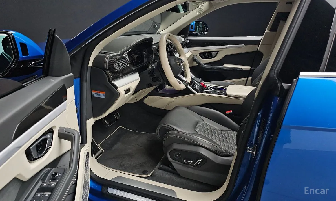 Фото 11 - Lamborghini Urus