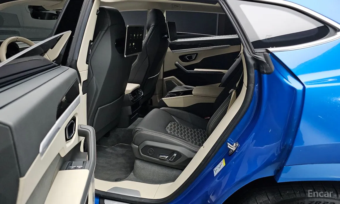 Фото 12 - Lamborghini Urus