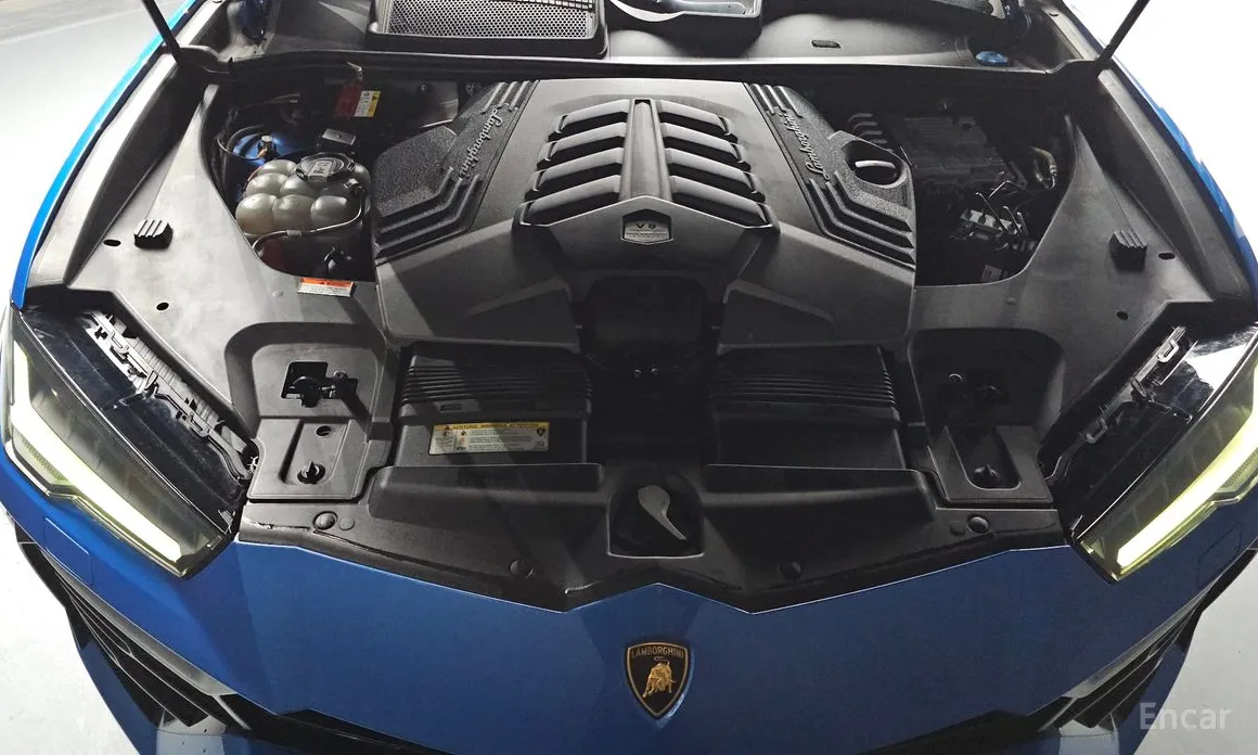 Фото 6 - Lamborghini Urus
